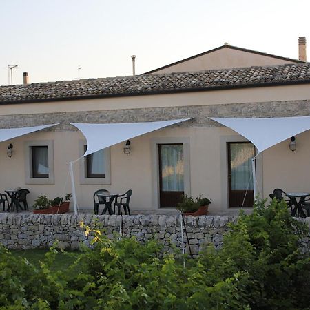 Mastro Vanni - Urban Masseria Ragusa Bagian luar foto