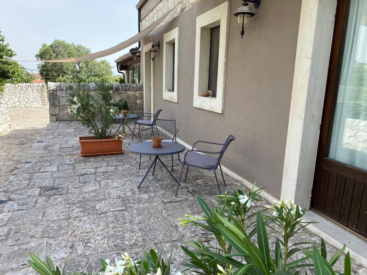 Mastro Vanni - Urban Masseria Ragusa Bagian luar foto