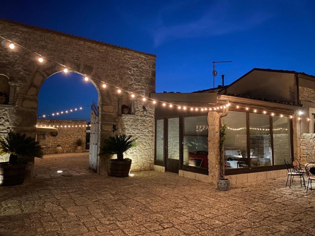 Mastro Vanni - Urban Masseria Ragusa Bagian luar foto