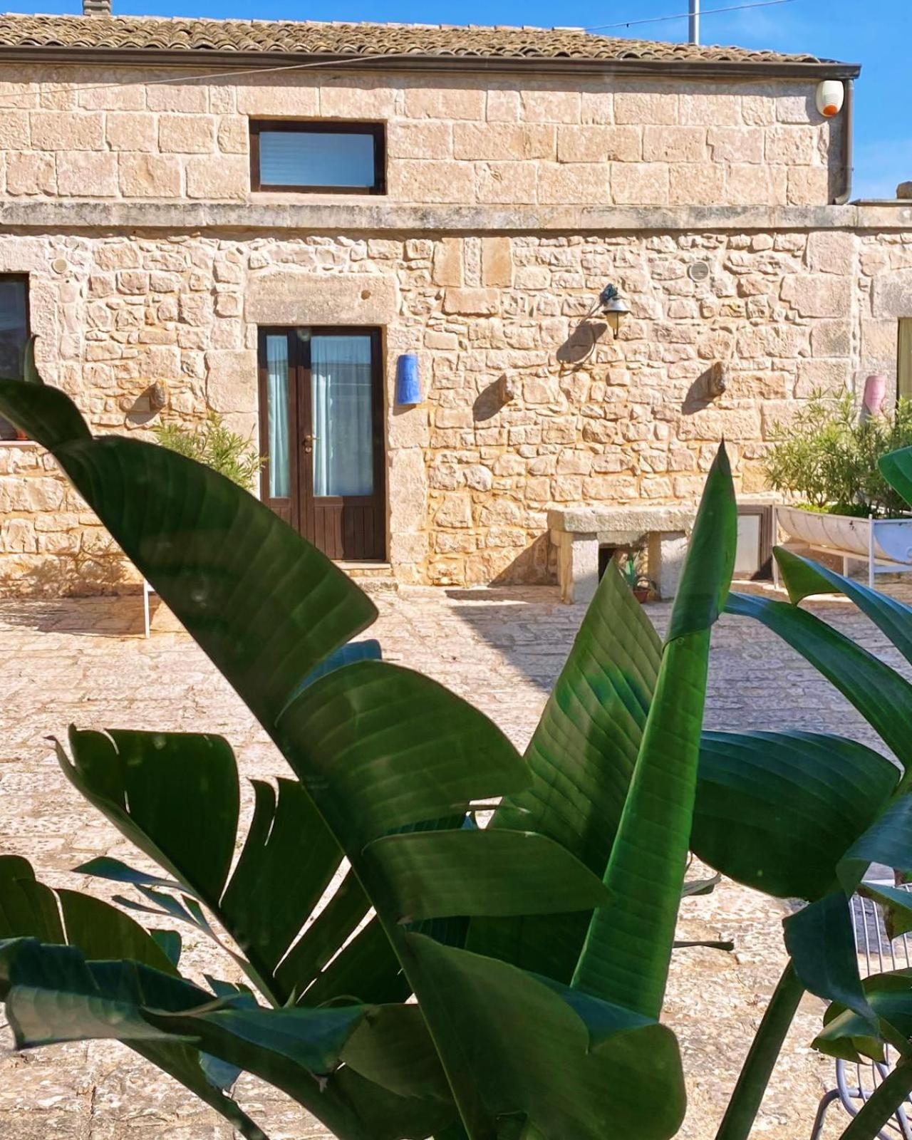 Mastro Vanni - Urban Masseria Ragusa Bagian luar foto
